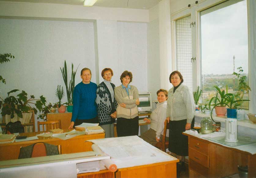 1999_stol-proektirovshika_zdanie-Belneftehim.jpg
